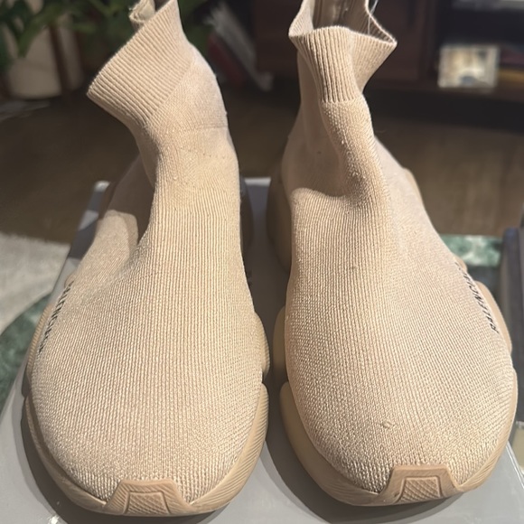 Balenciaga Beige Sock Sneakers Size 9B - Picture 2 of 4